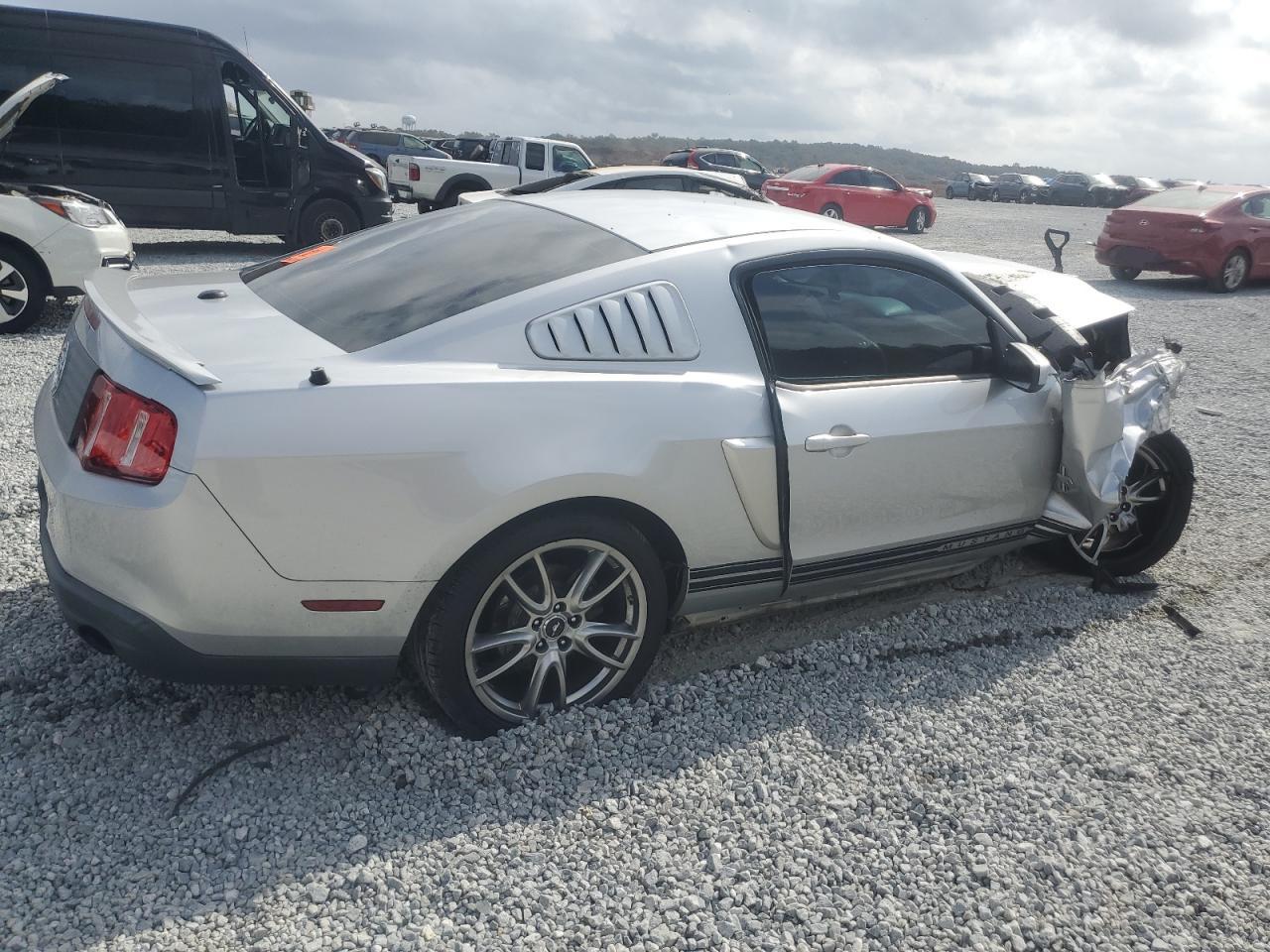 2010 Ford Mustang - Image 3