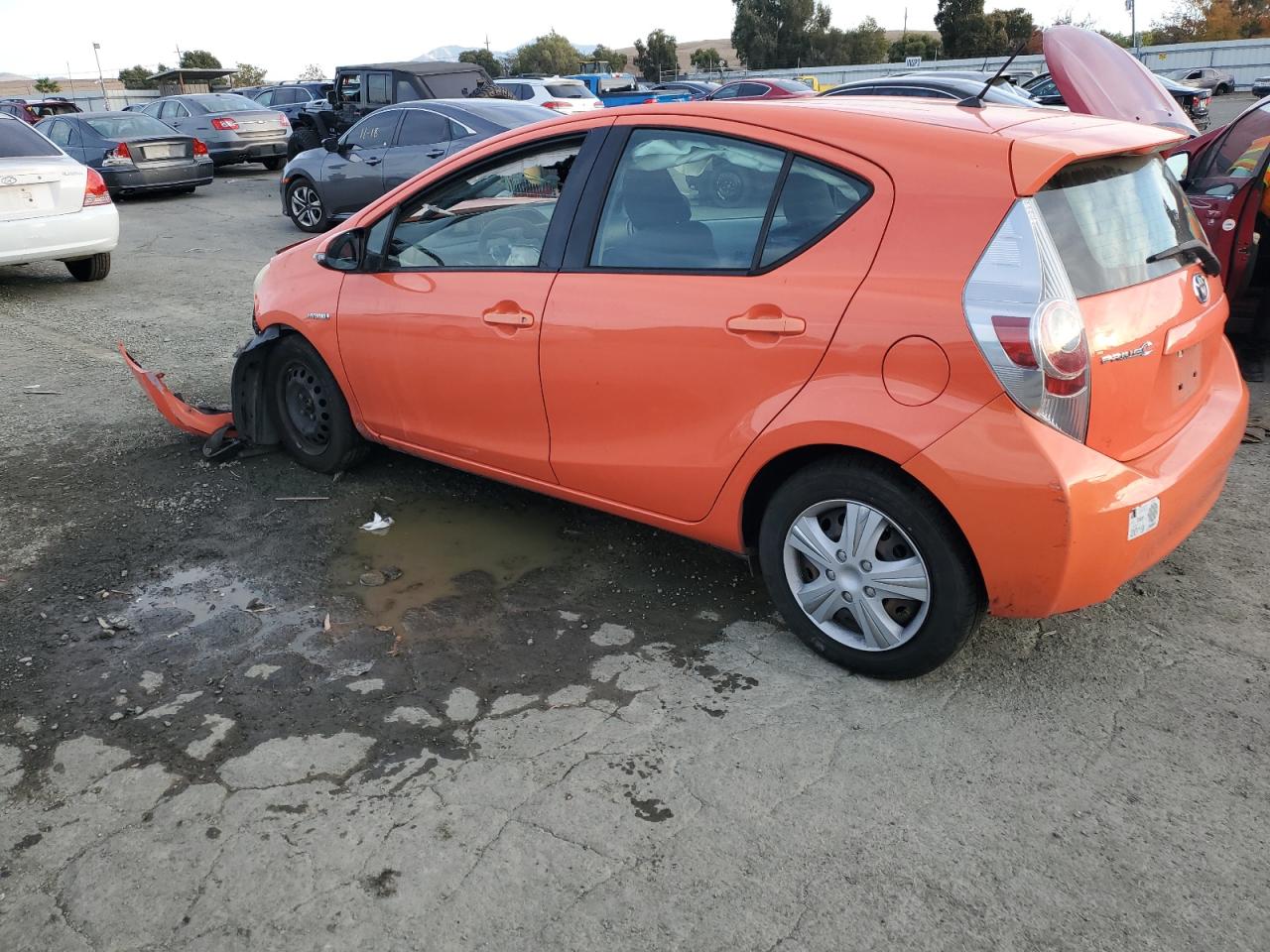 VIN JTDKDTB39D1043855 2013 TOYOTA PRIUS no.2