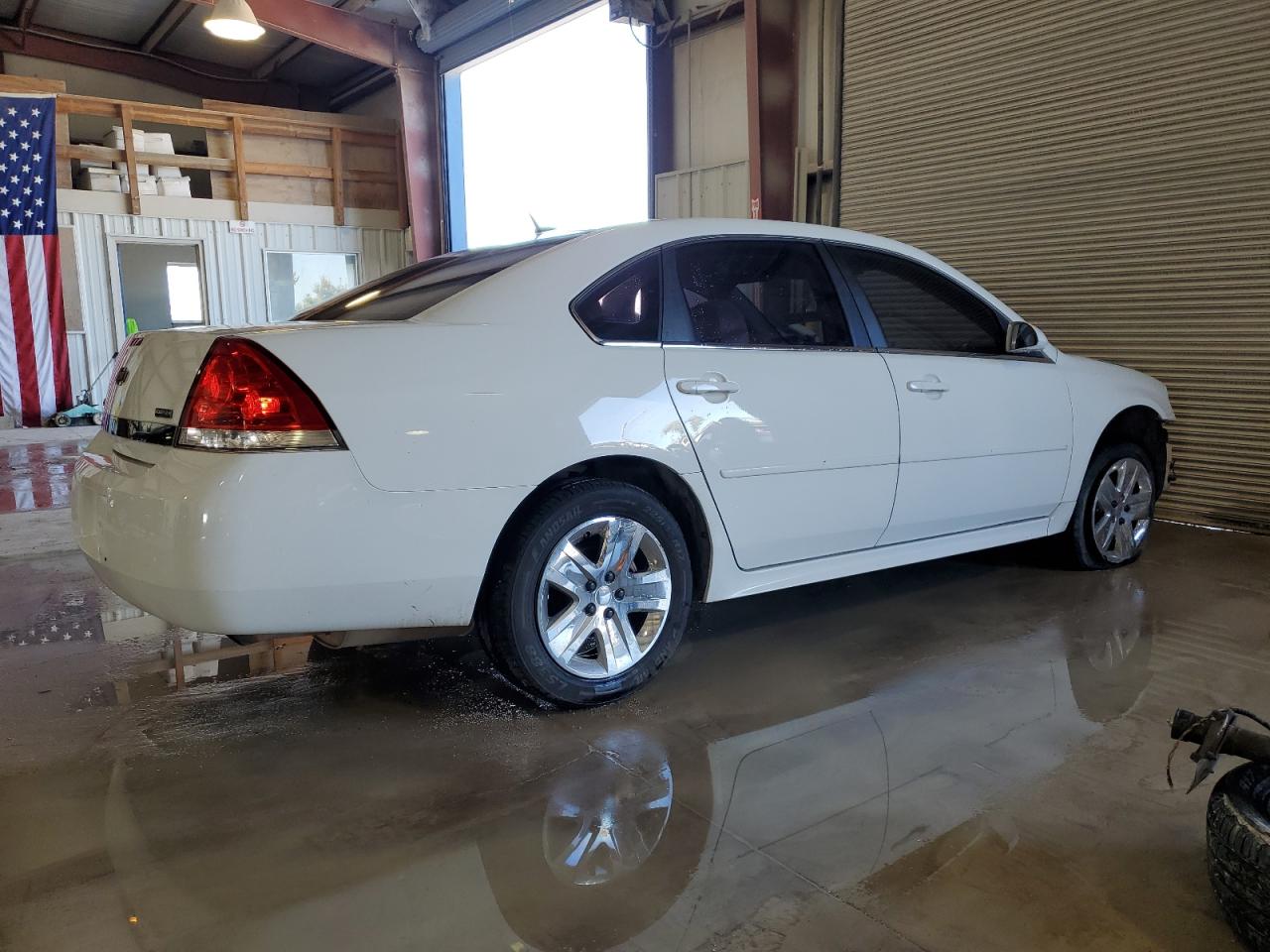 2011 Chevrolet Impala - Image 3