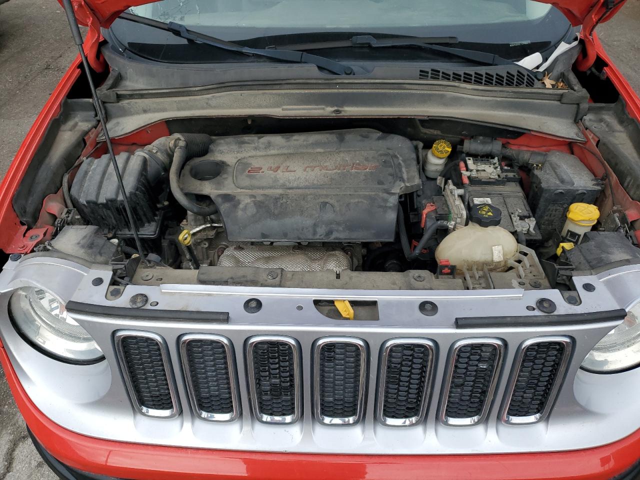 2016 Jeep Renegade - Image 12