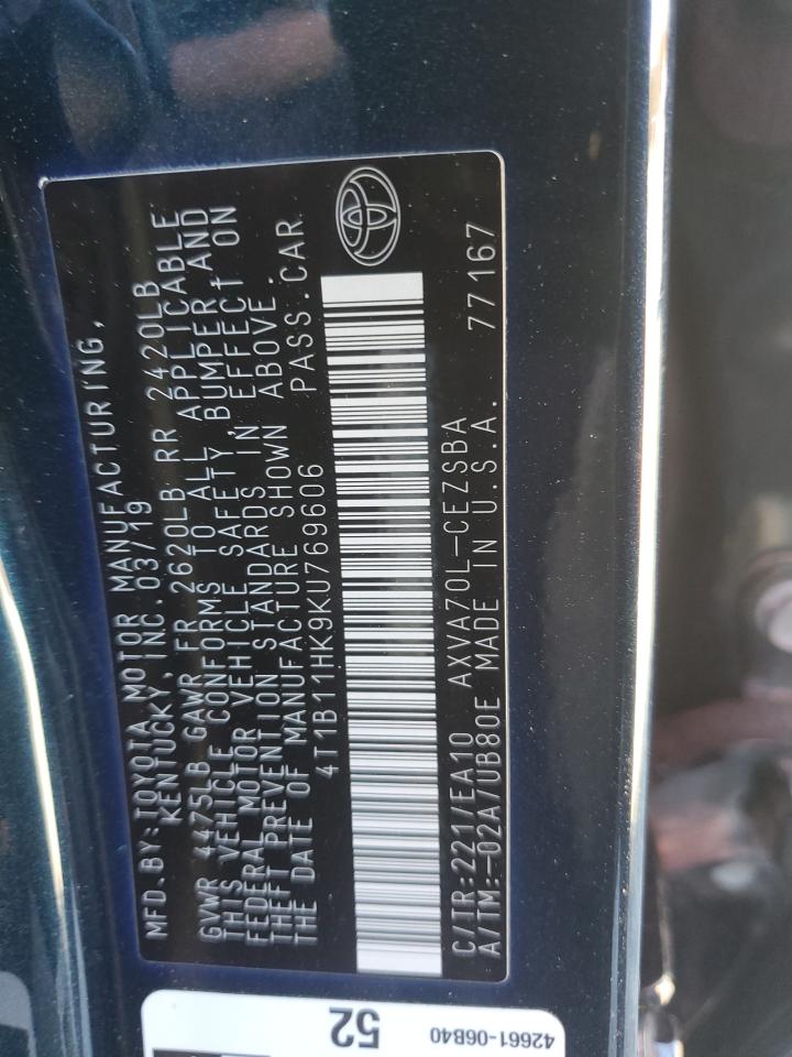 2019 Toyota Camry - Image 12