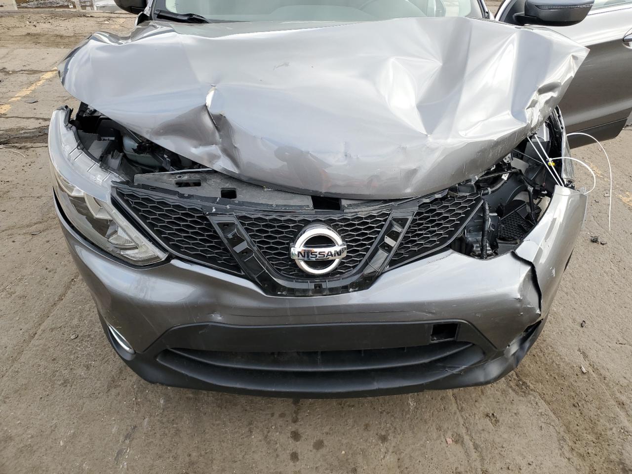 2017 Nissan Rogue - Image 13