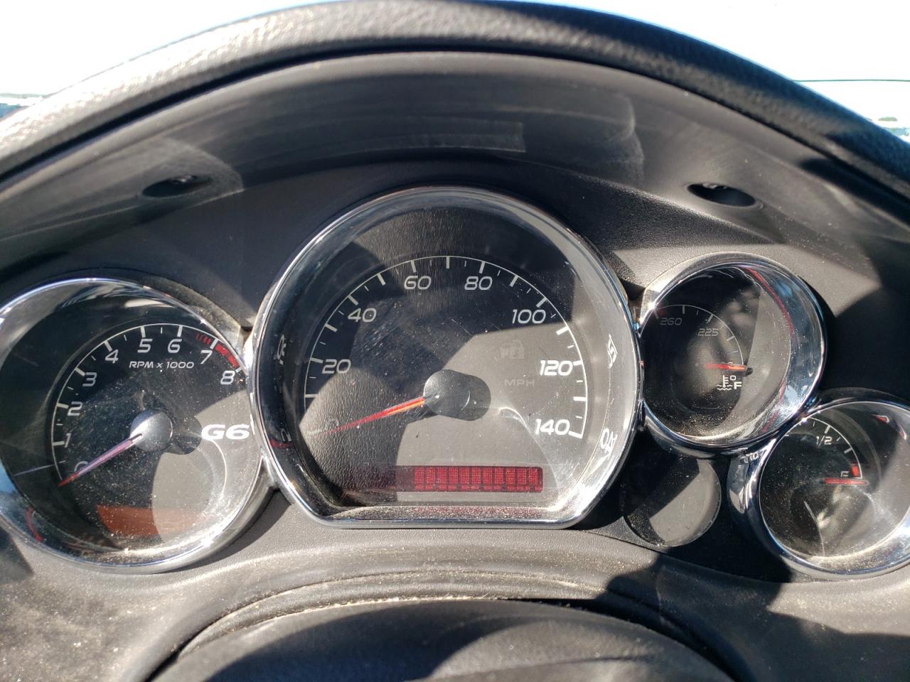 2010 Pontiac G6 - Image 9