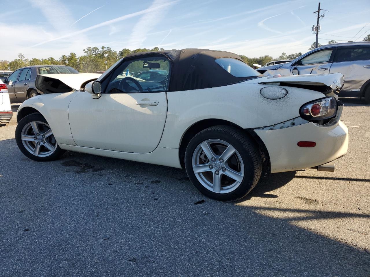 2006 Mazda MX-5 - Image 2