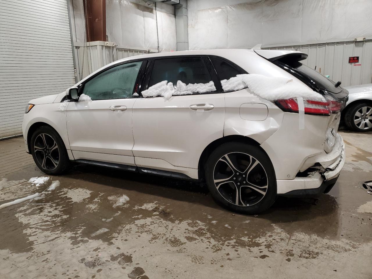 2019 Ford Edge - Image 2
