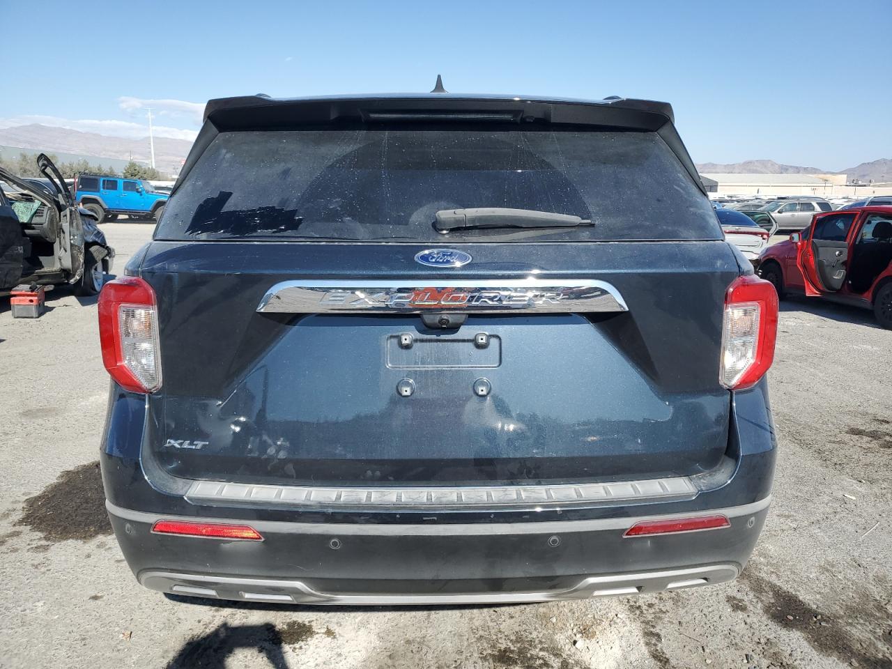 2022 Ford Explorer - Image 6