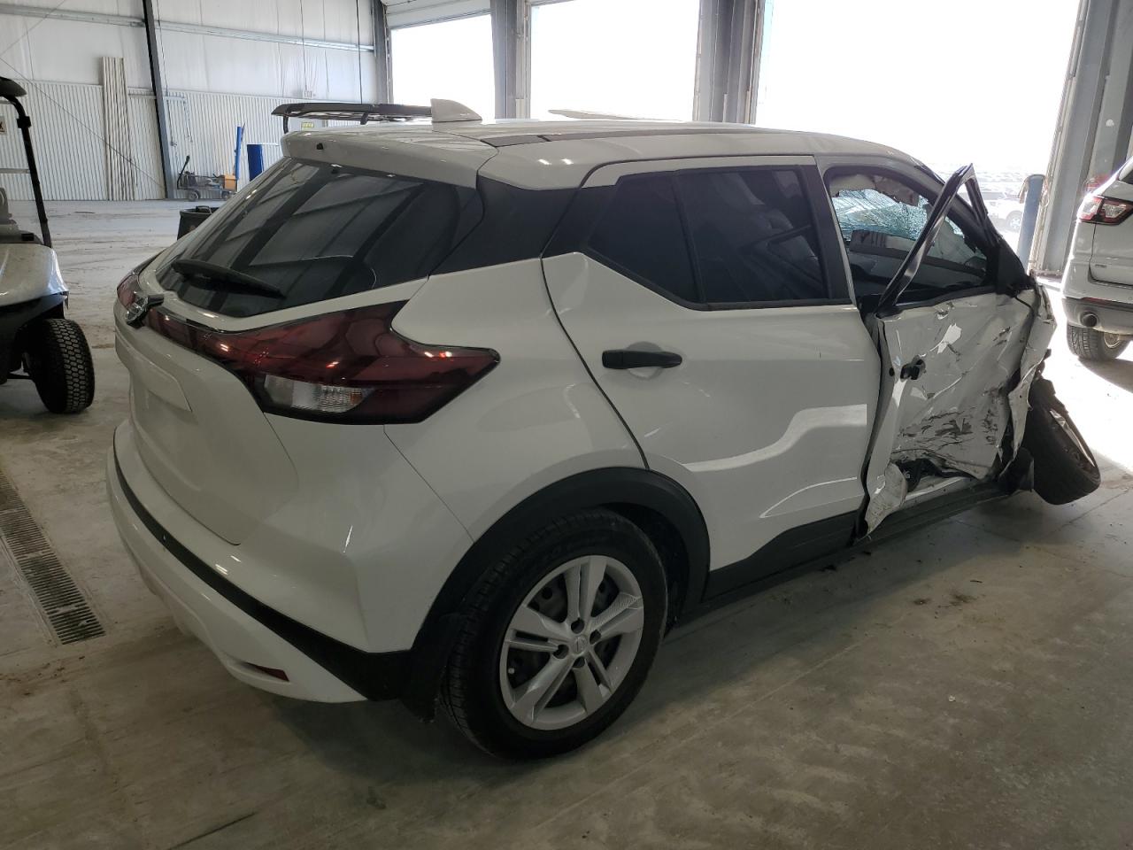 2021 Nissan Kicks - Image 3