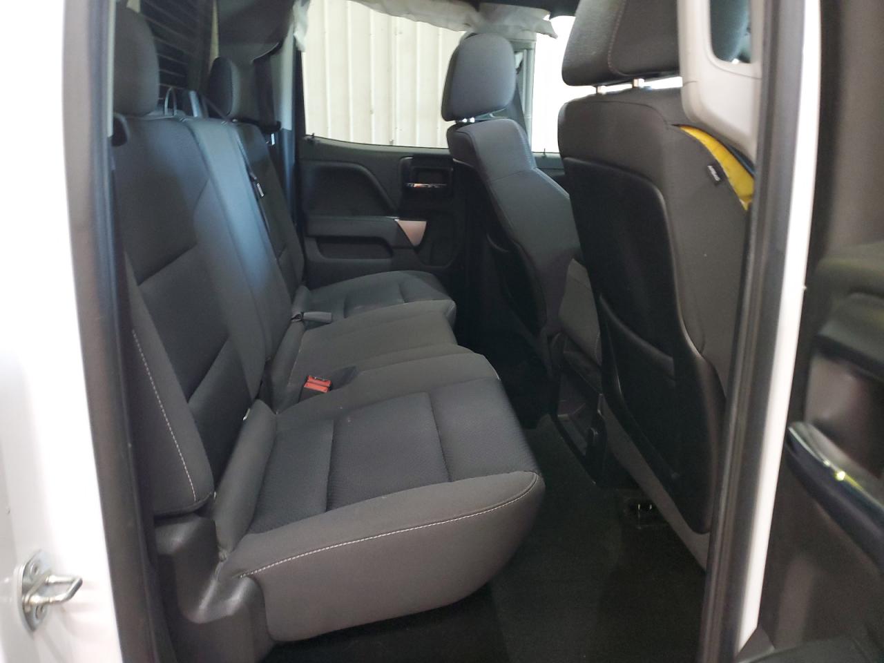 2014 Chevrolet Silverado - Image 10