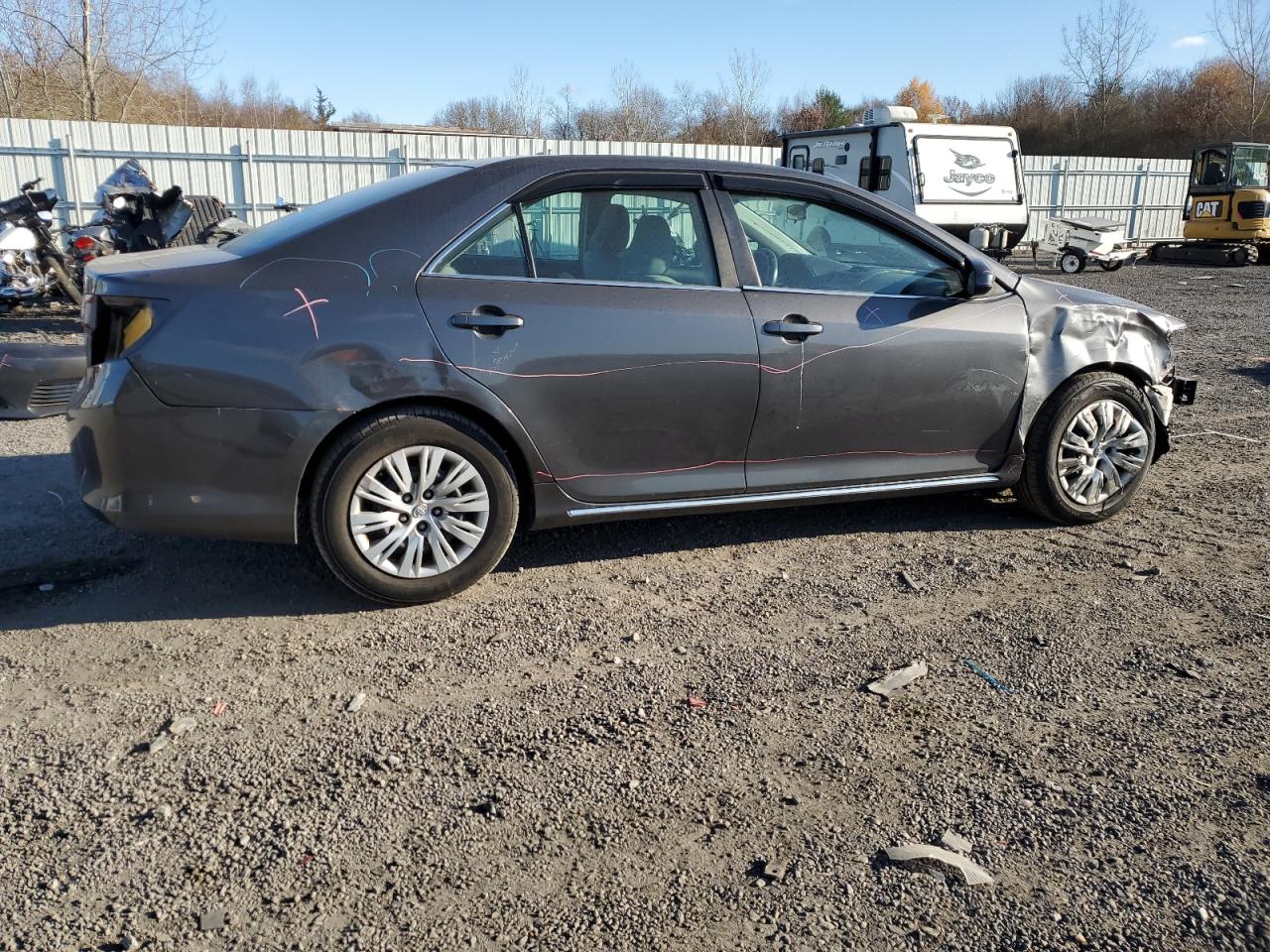 VIN 4T4BF1FK2DR311323 2013 TOYOTA CAMRY no.3