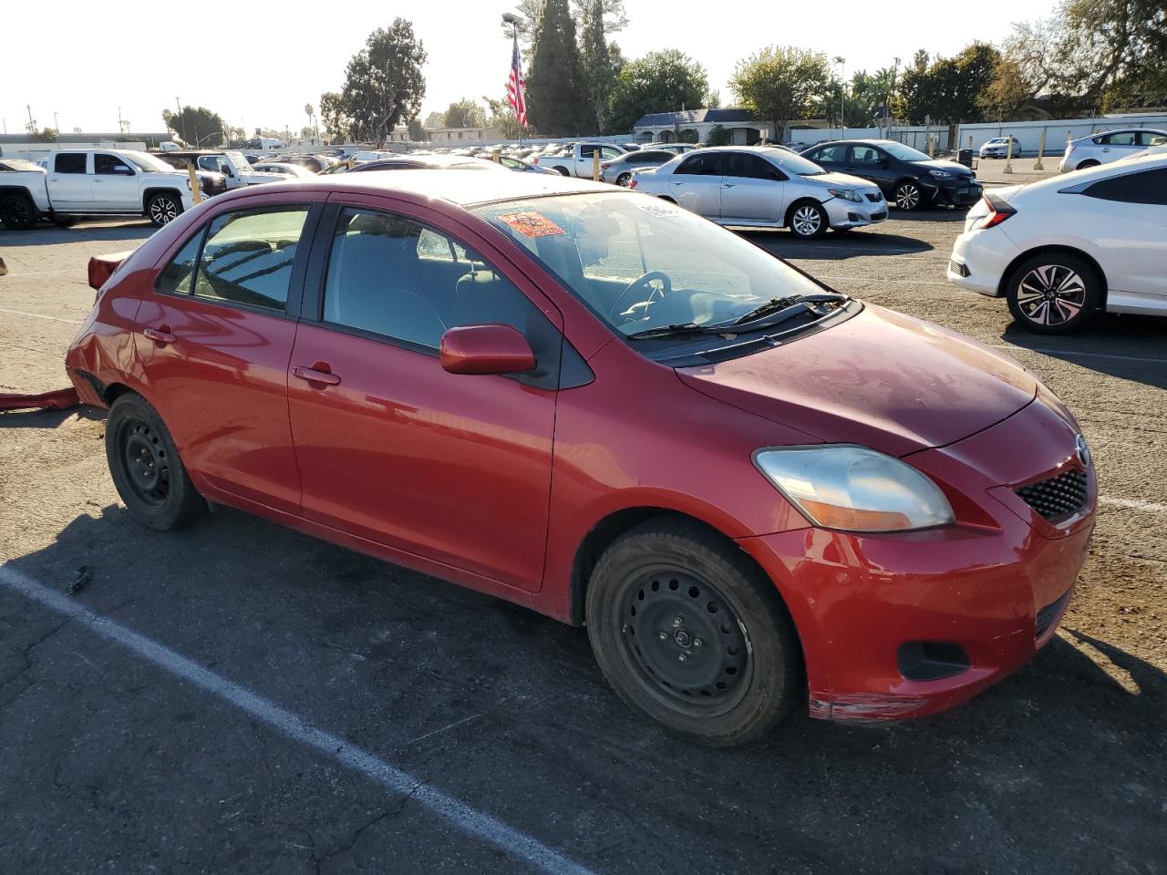 2010 Toyota Yaris VIN: JTDBT4K32A1361594 Lot: 81642434