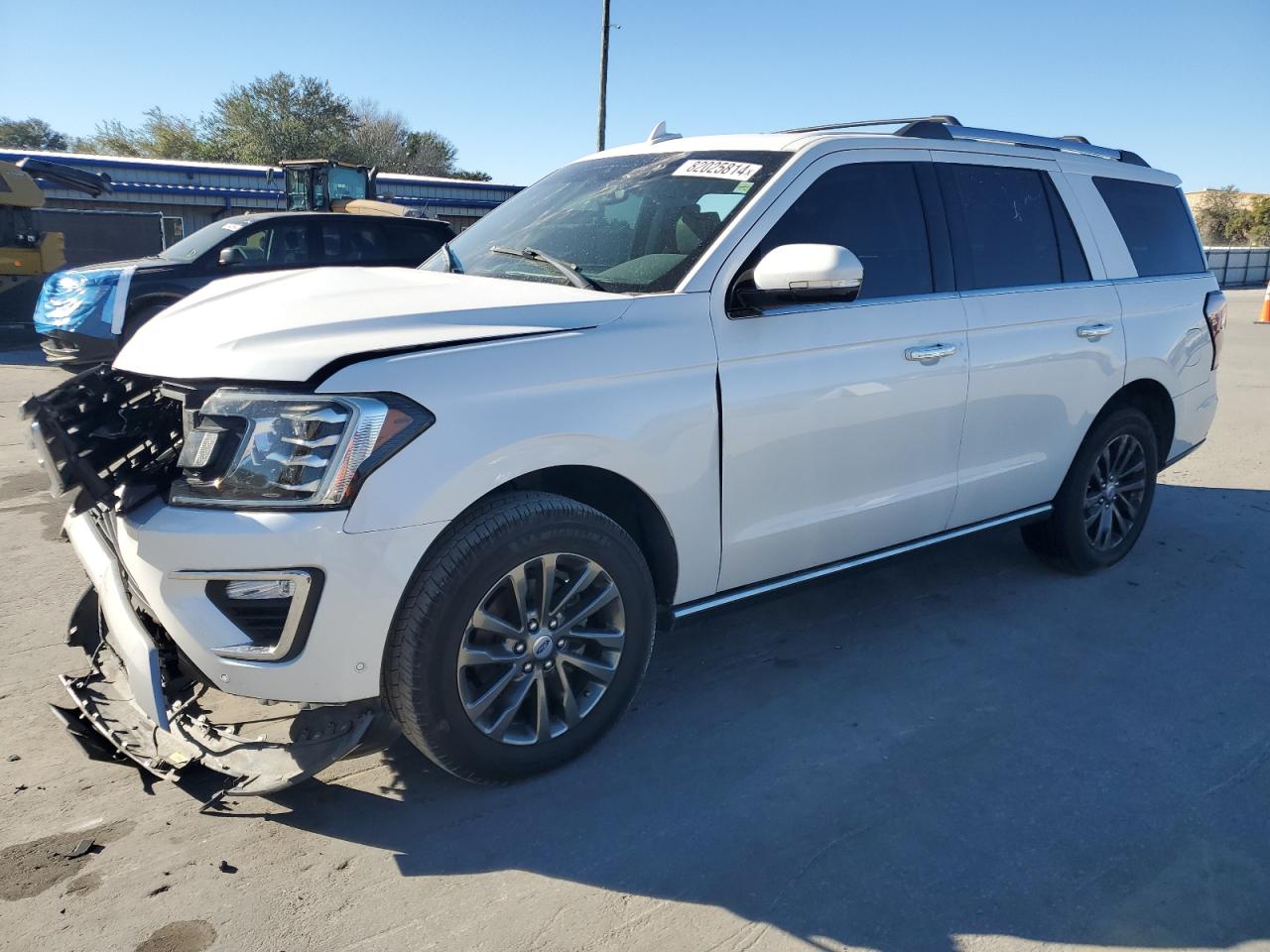 VIN 1FMJU2AT2KEA05019 2019 FORD EXPEDITION no.1