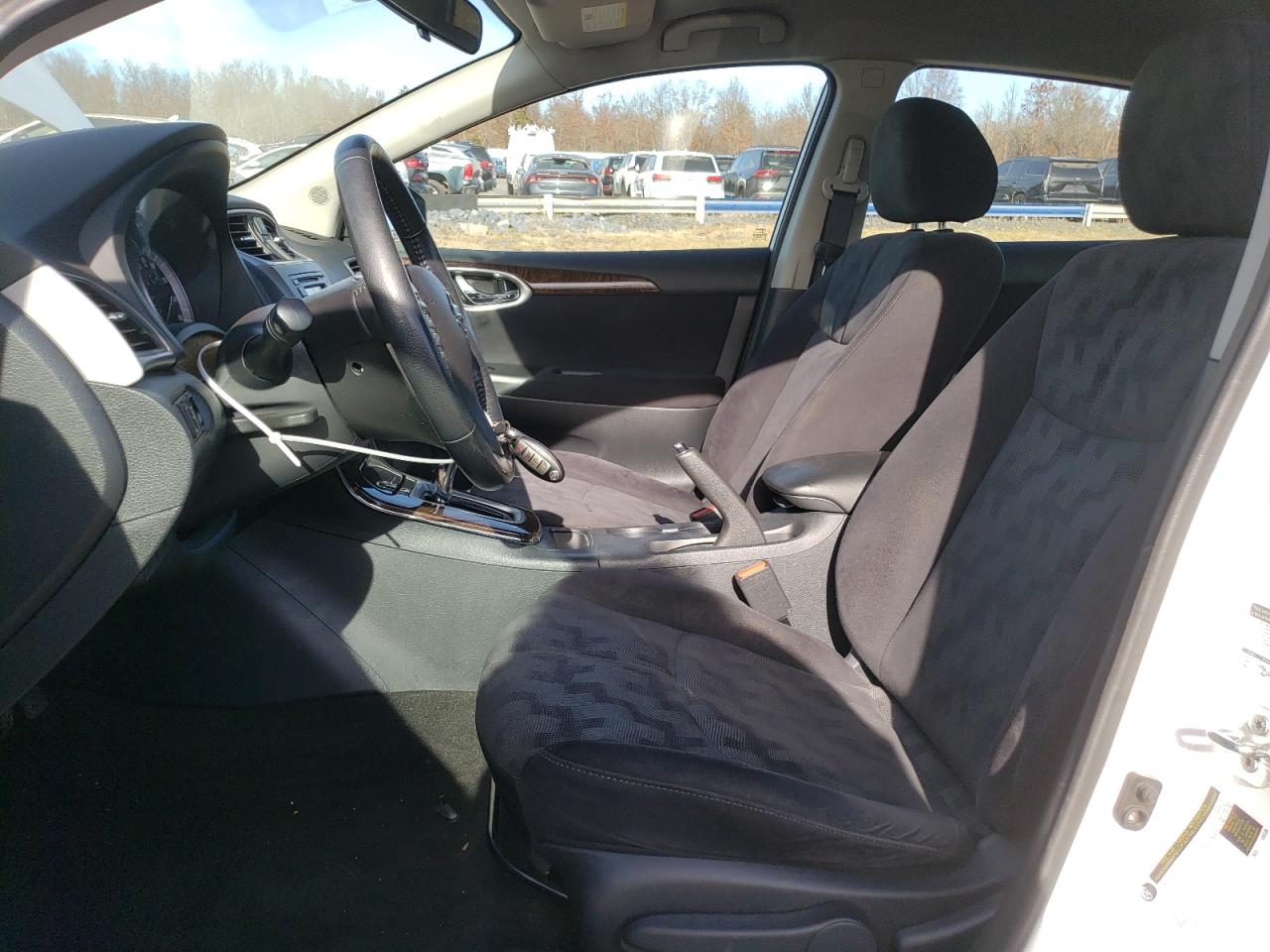 2013 Nissan Sentra - Image 7