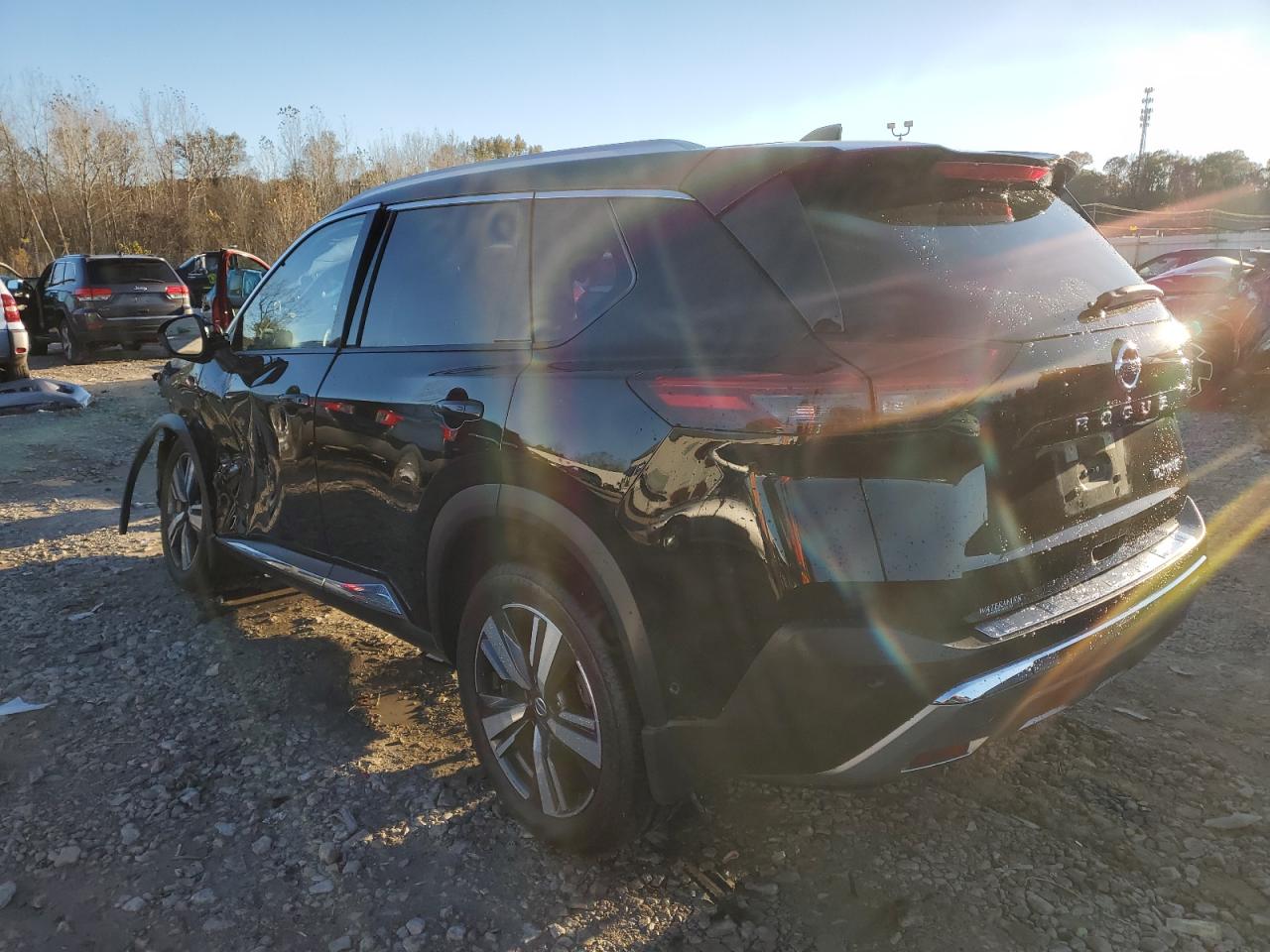 2021 Nissan Rogue - Image 2