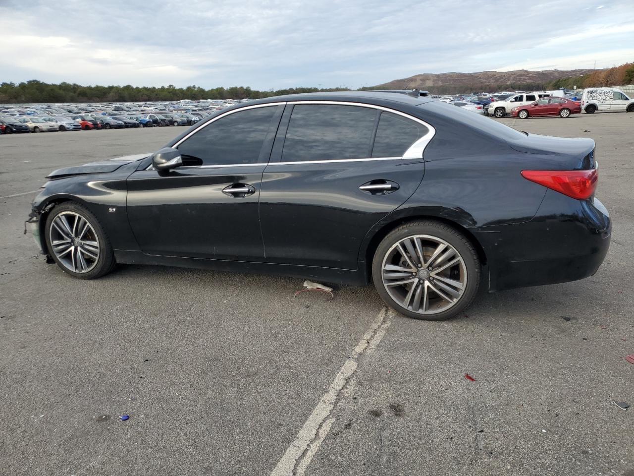 VIN JN1BV7ARXFM397382 2015 INFINITI Q50 no.2