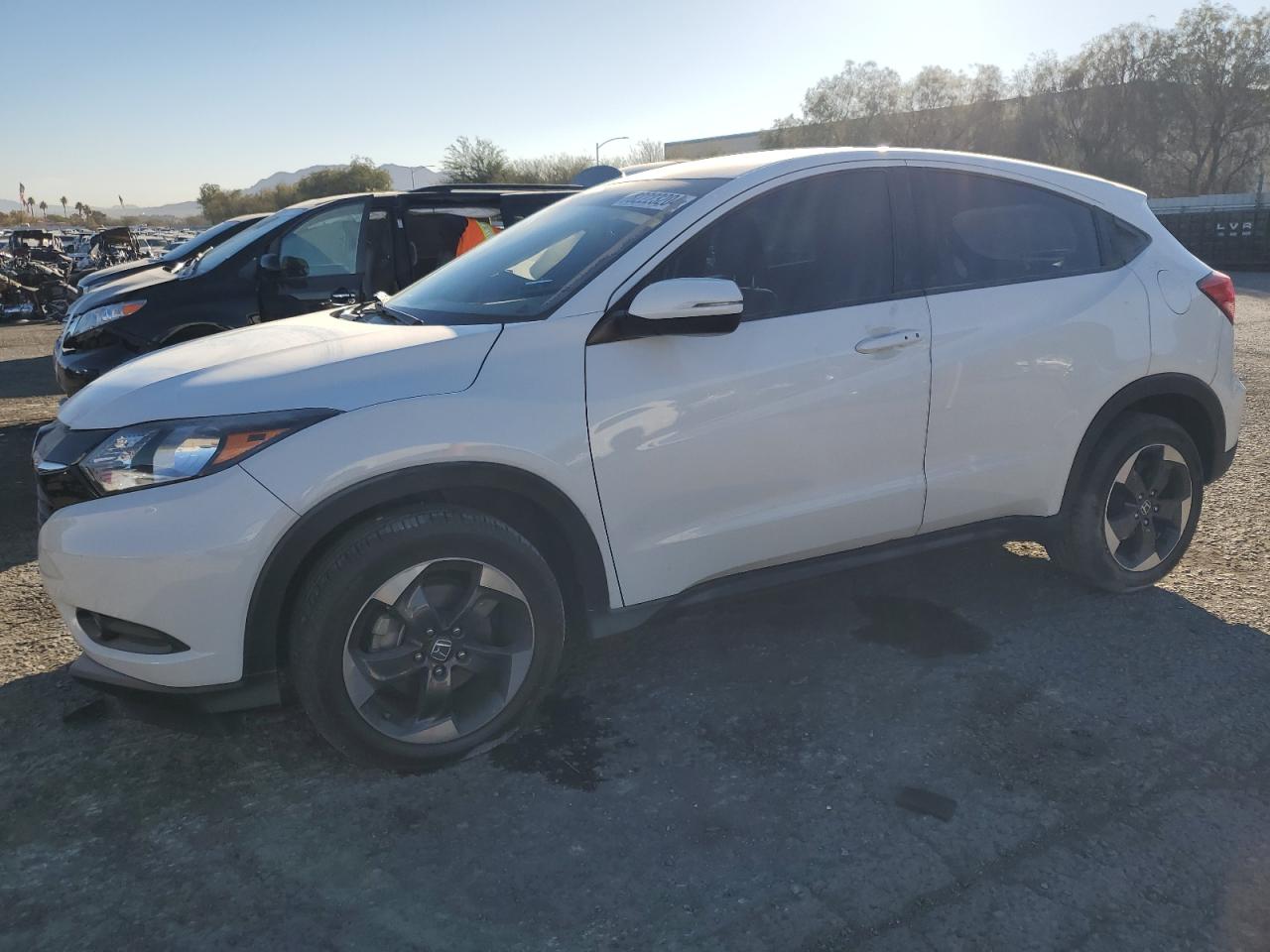 VIN 3CZRU6H50JM709874 2018 HONDA HR-V no.1