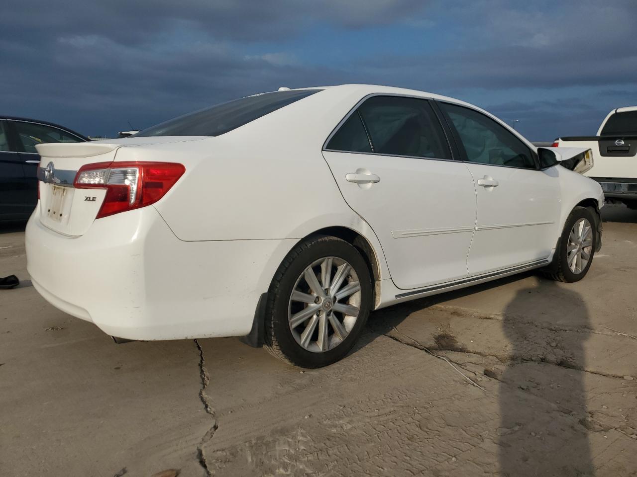 VIN 4T1BK1FK9DU023496 2013 TOYOTA CAMRY no.3