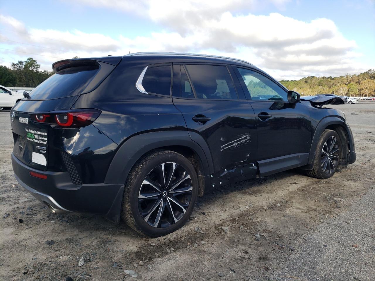 2023 Mazda CX-50 - Image 3