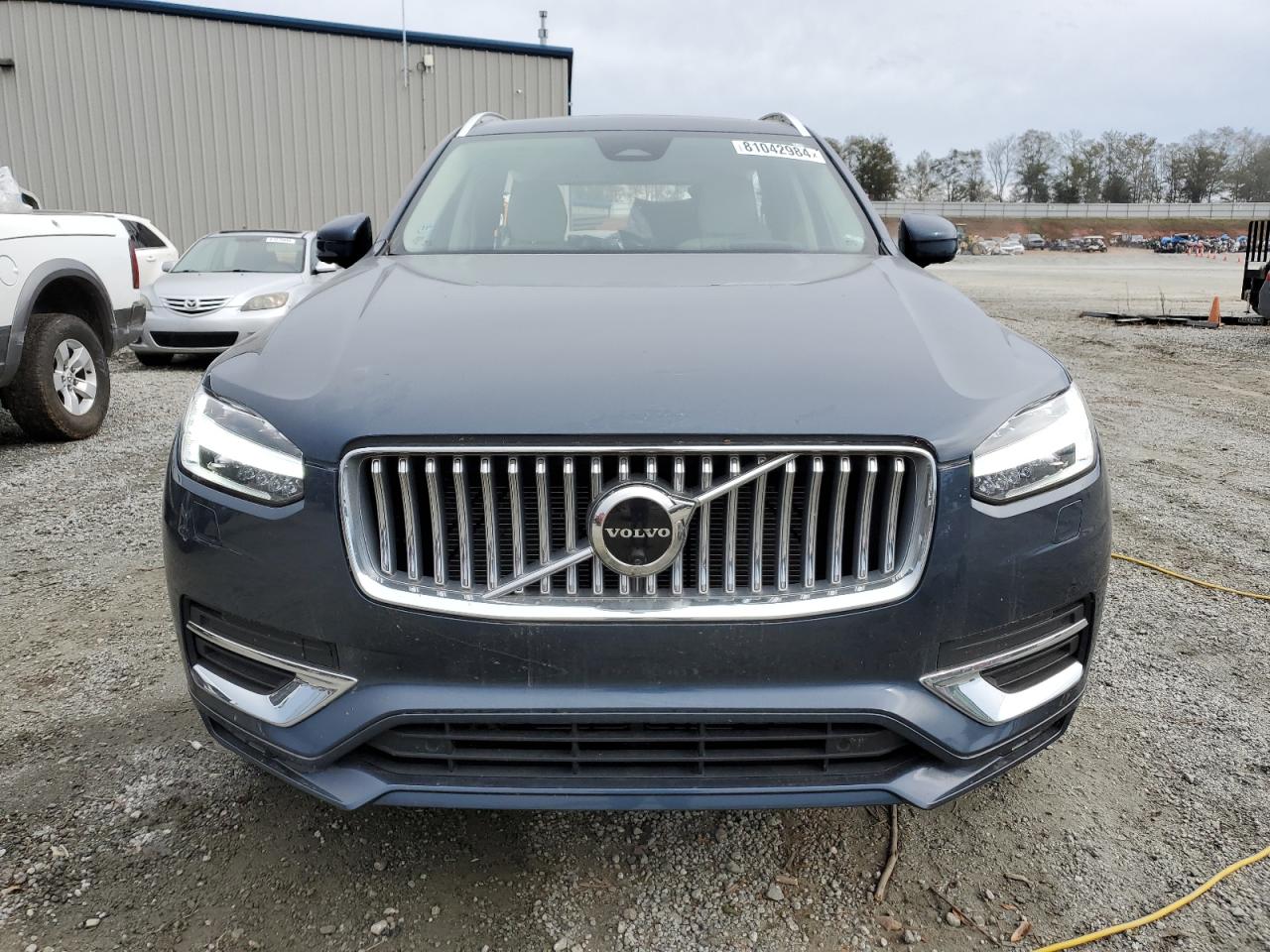 2023 Volvo XC90 - Image 5