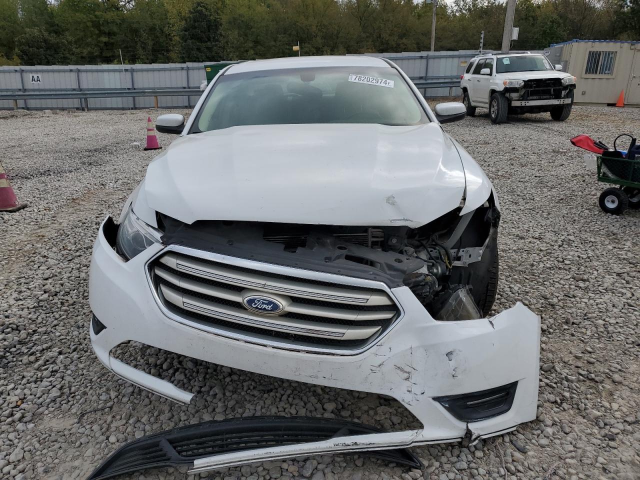 2013 Ford Taurus - Image 5