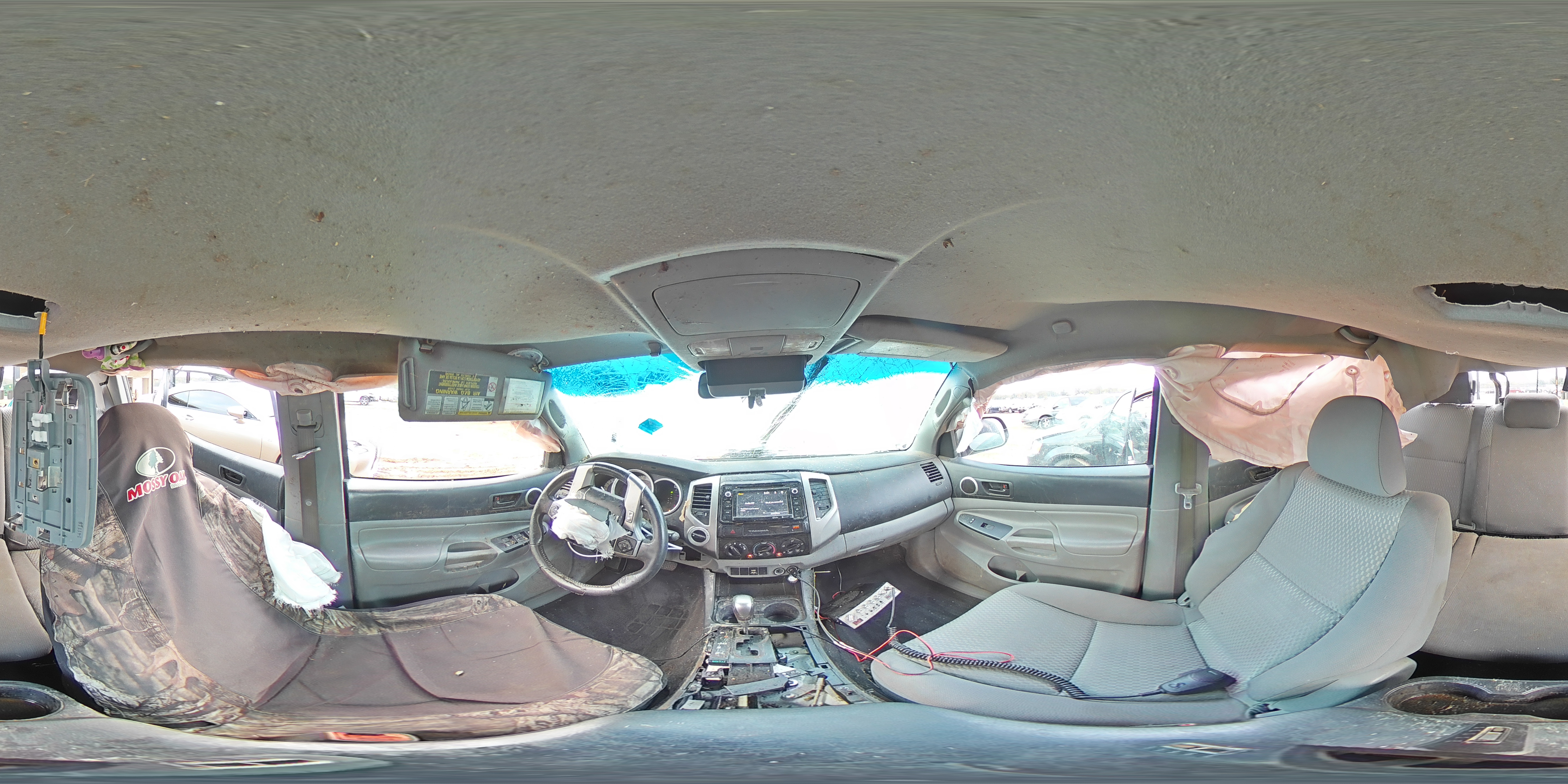 2015 Toyota Tacoma - Image 15