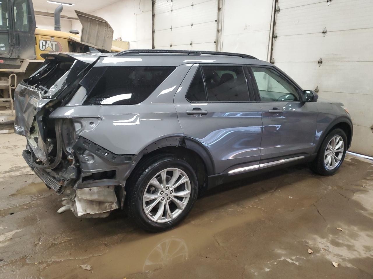2021 Ford Explorer - Image 3