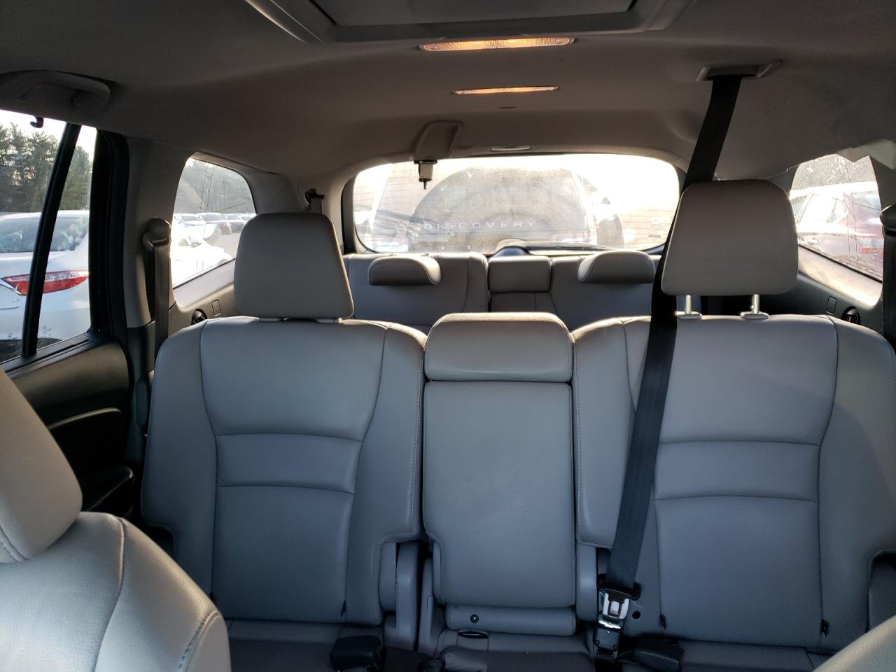 2016 Honda Pilot - Image 10