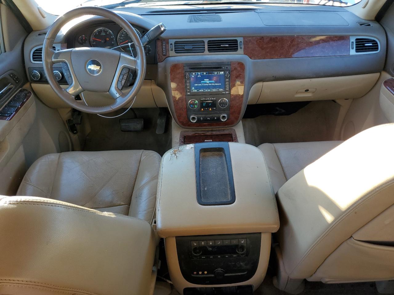 2011 Chevrolet Suburban - Image 8