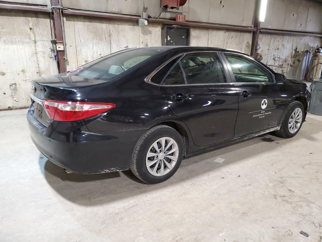 VIN 4T1BF1FK3HU326185 2017 TOYOTA CAMRY no.3