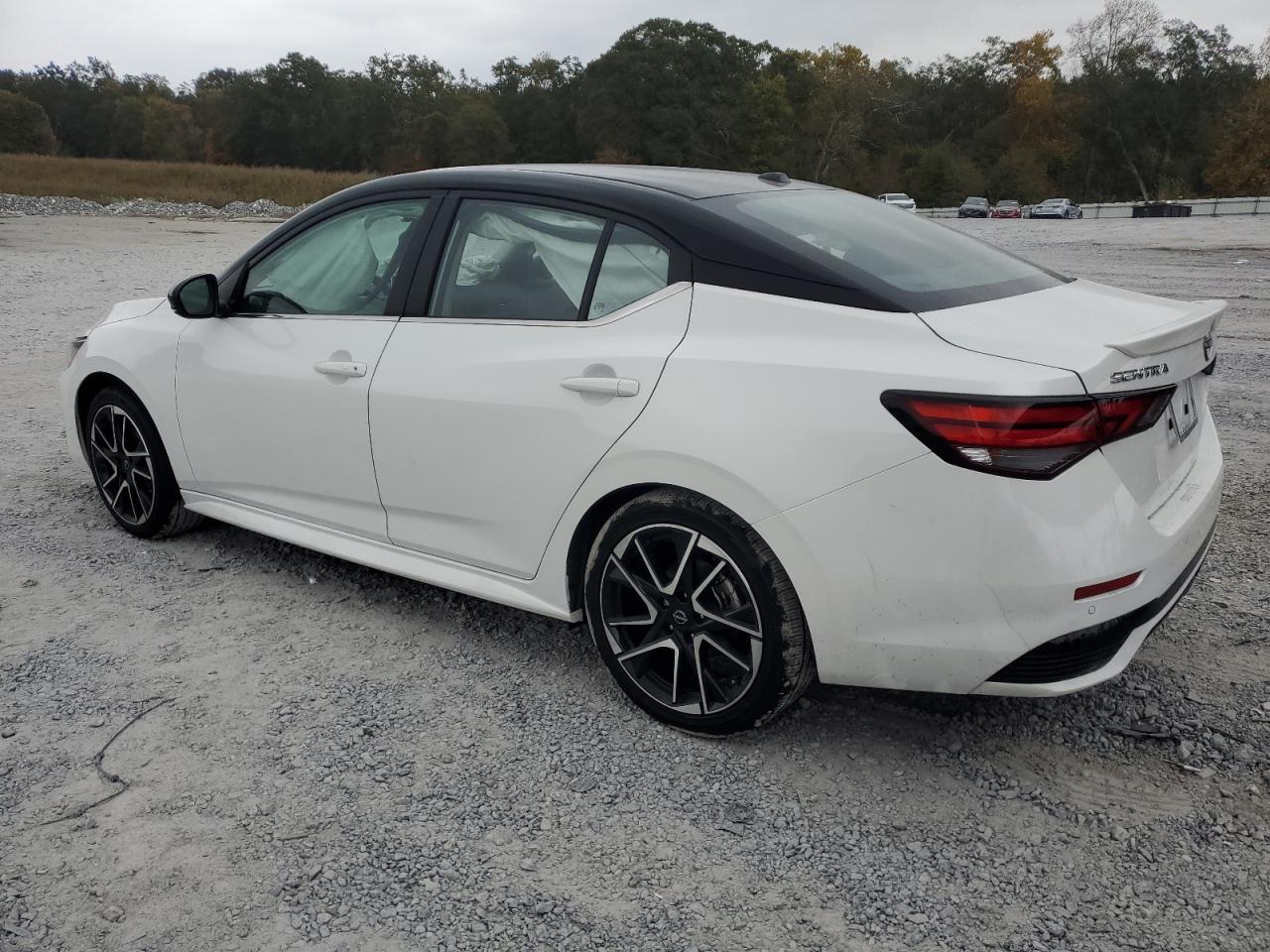 2024 Nissan Sentra - Image 2