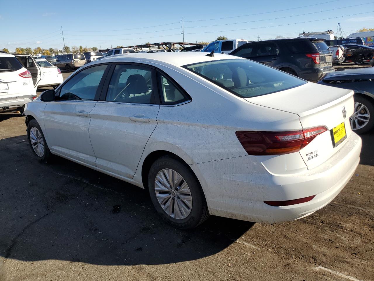 2019 Volkswagen Jetta - Image 2