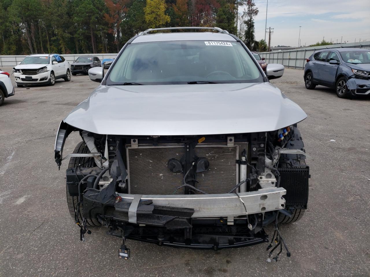 2019 Nissan Pathfinder - Image 5