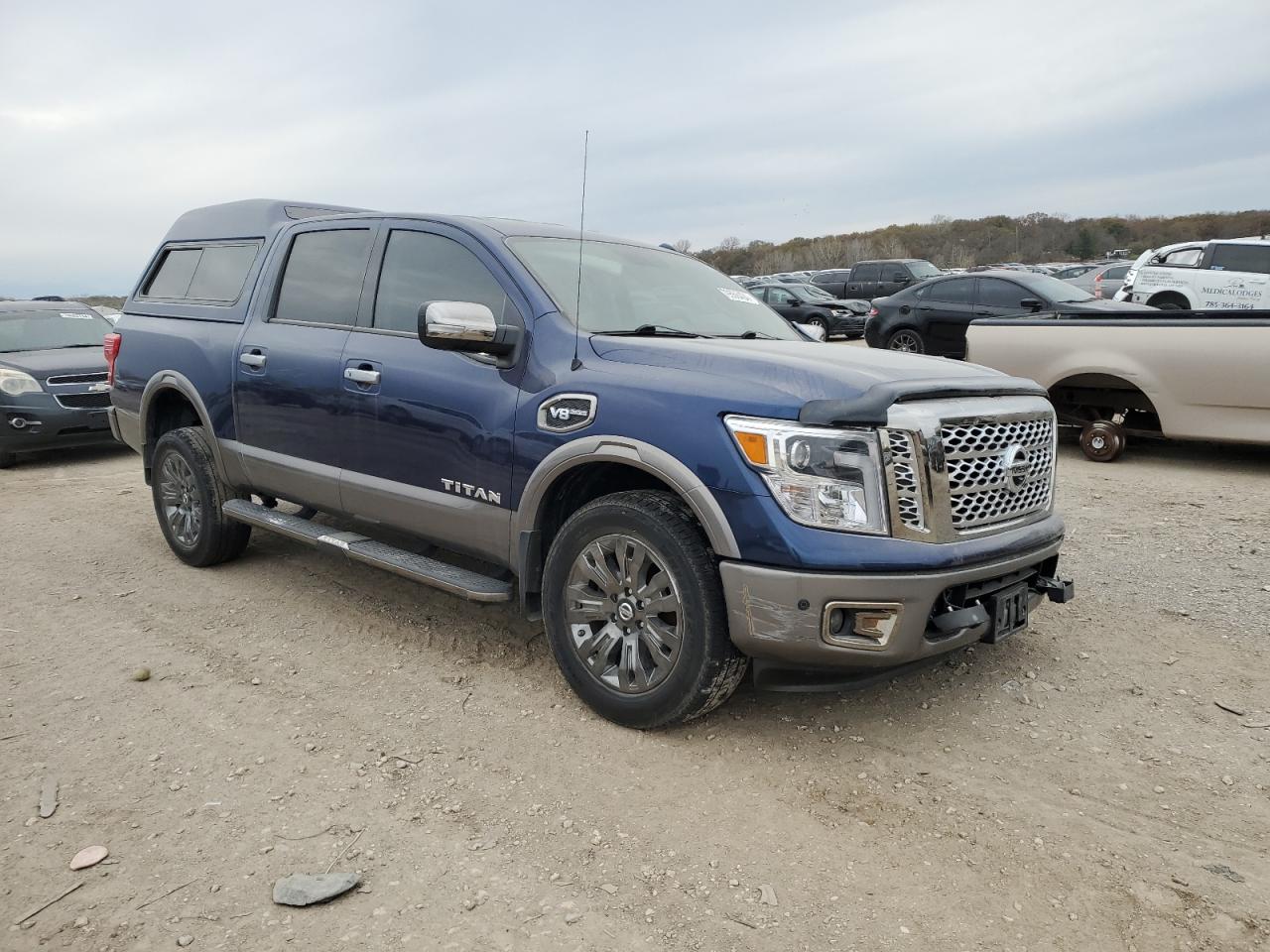 2017 Nissan Titan - Image 4