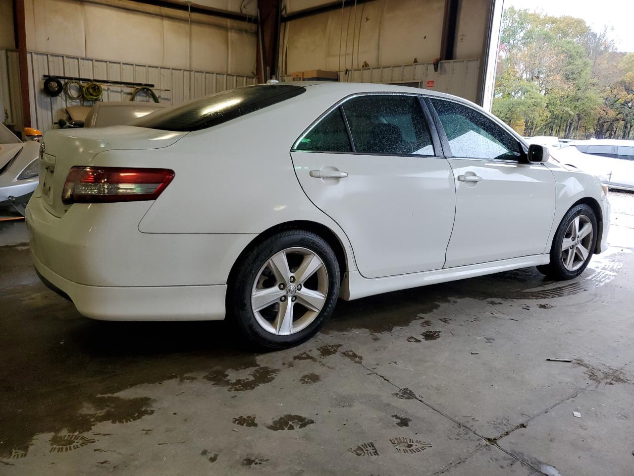 2010 Toyota Camry - Image 3