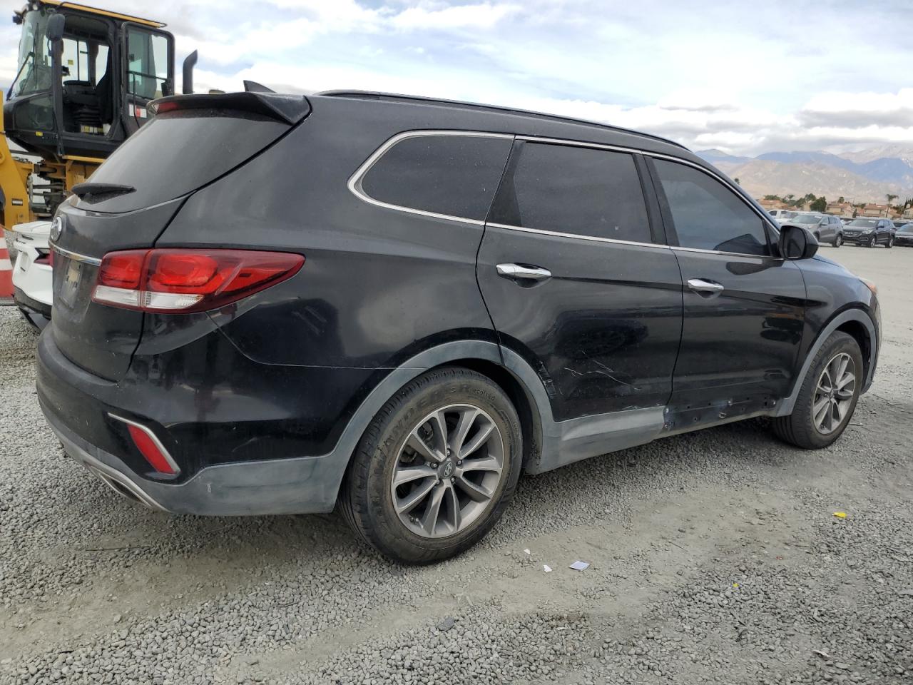 2017 Hyundai Santa Fe - Image 3