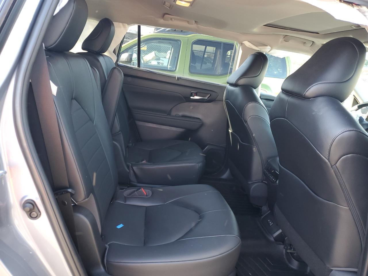 2022 Toyota Highlander Xle VIN: 5TDHZRBH2NS240171 Lot: 80509854