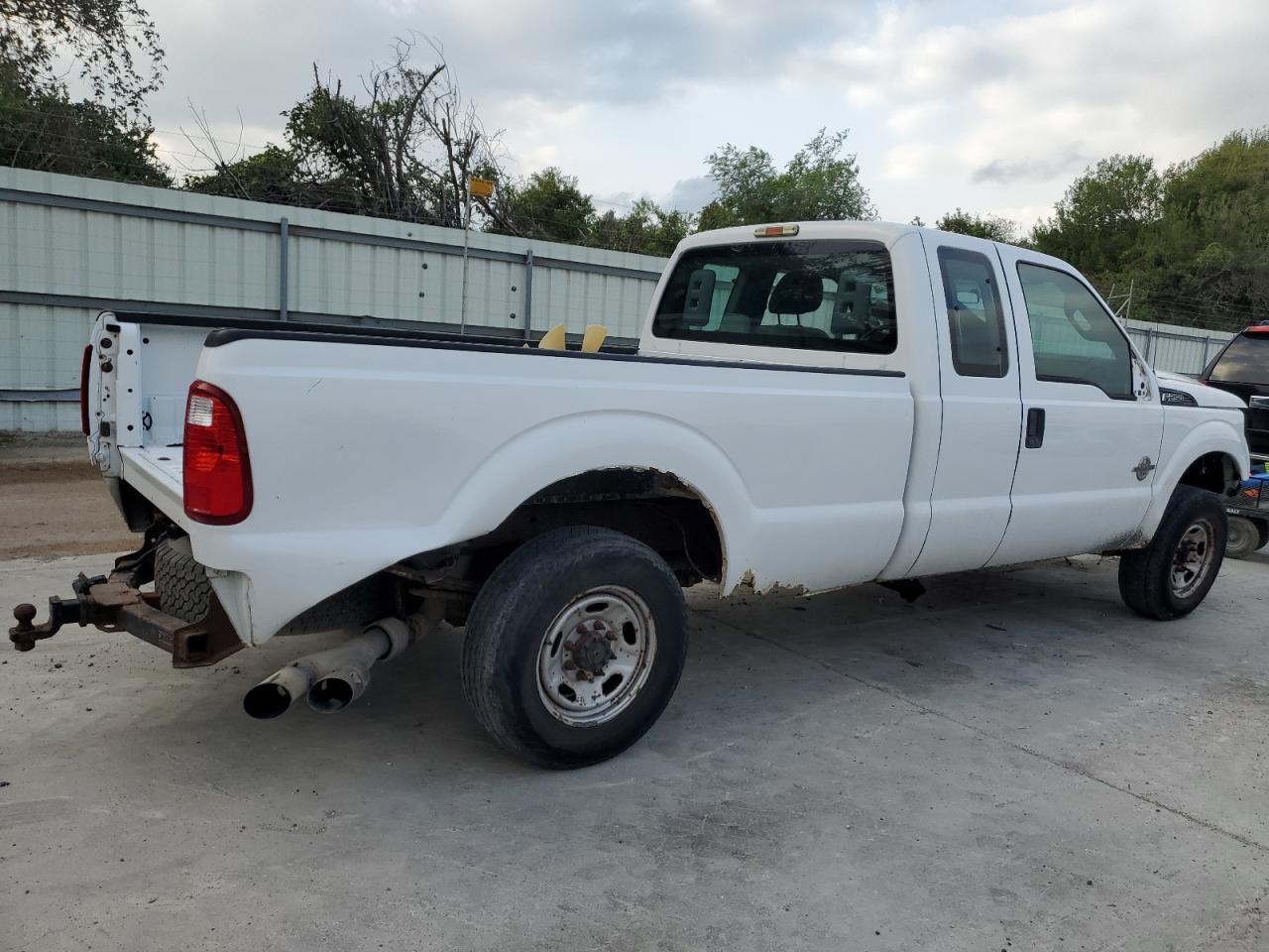 VIN 1FT7X2AT0GEA11916 2016 FORD F250 no.3