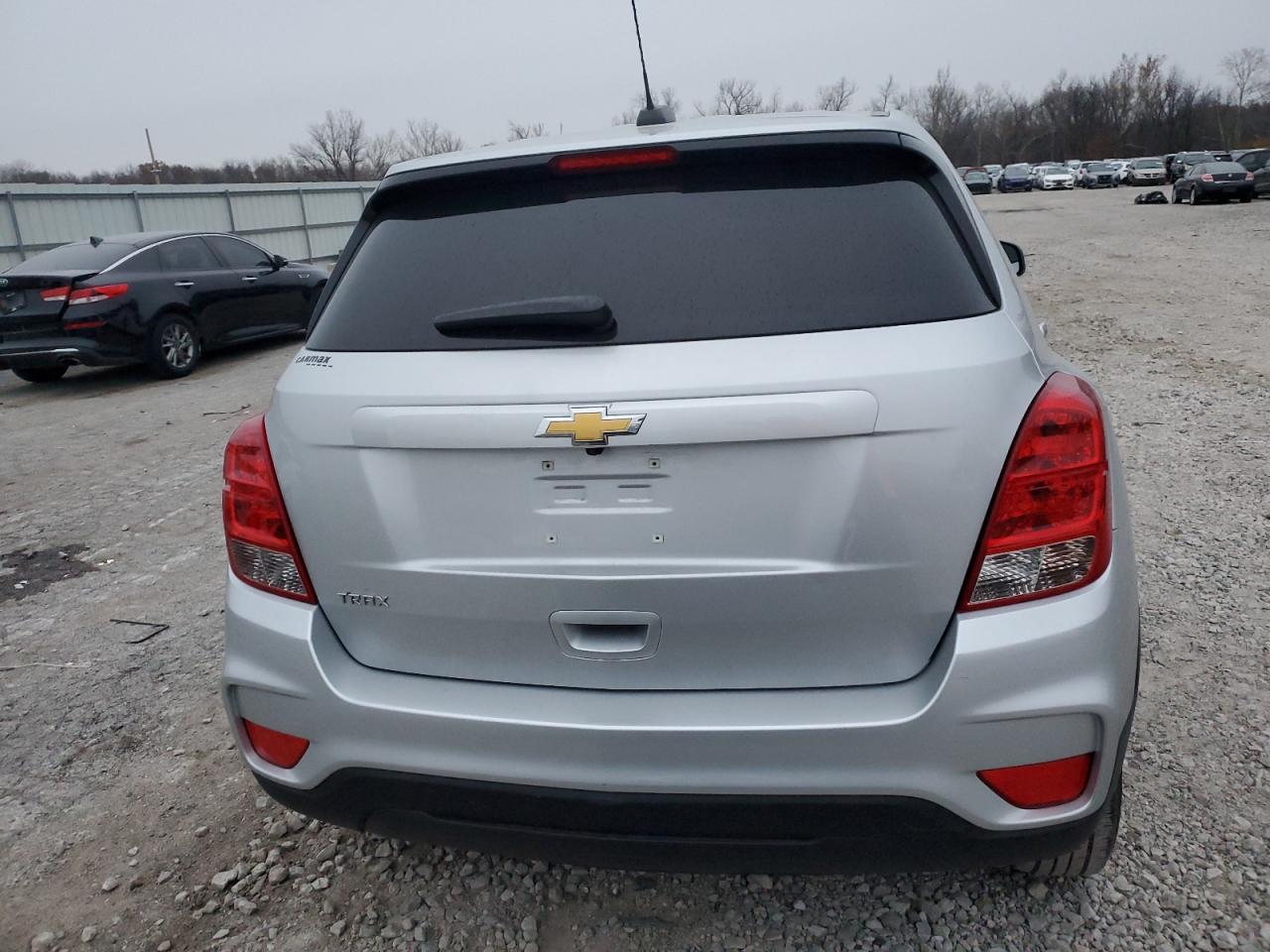 2022 Chevrolet Trax - Image 6