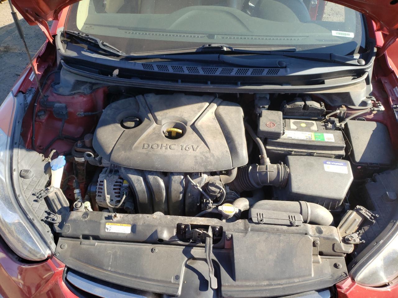 2012 Hyundai Elantra - Image 12
