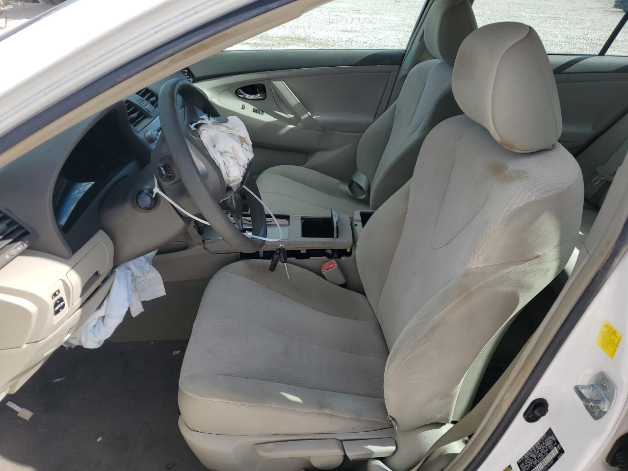 2011 Toyota Camry - Image 7