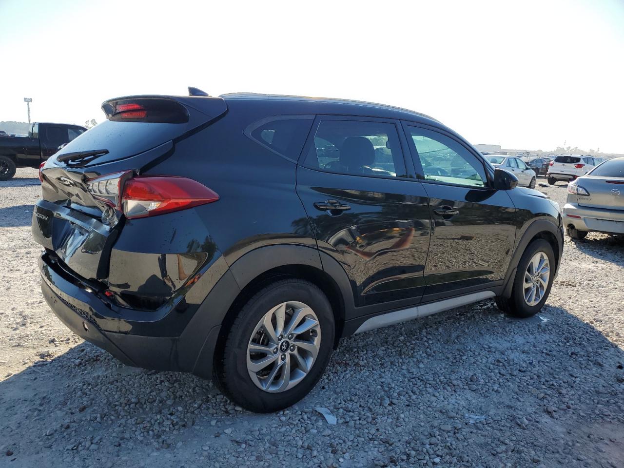 2018 Hyundai Tucson - Image 3