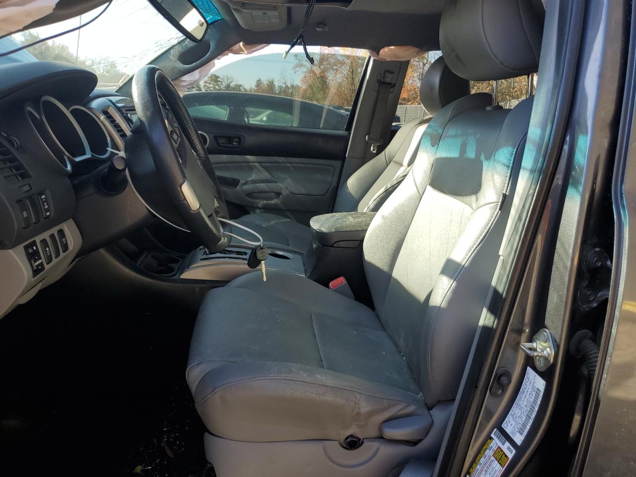 2014 Toyota Tacoma - Image 7