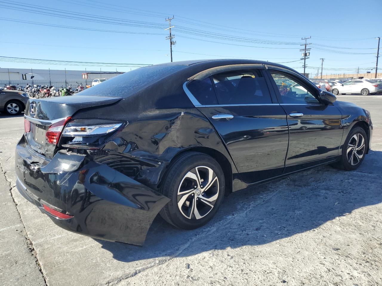 VIN 1HGCR2F39HA235097 2017 HONDA ACCORD no.3