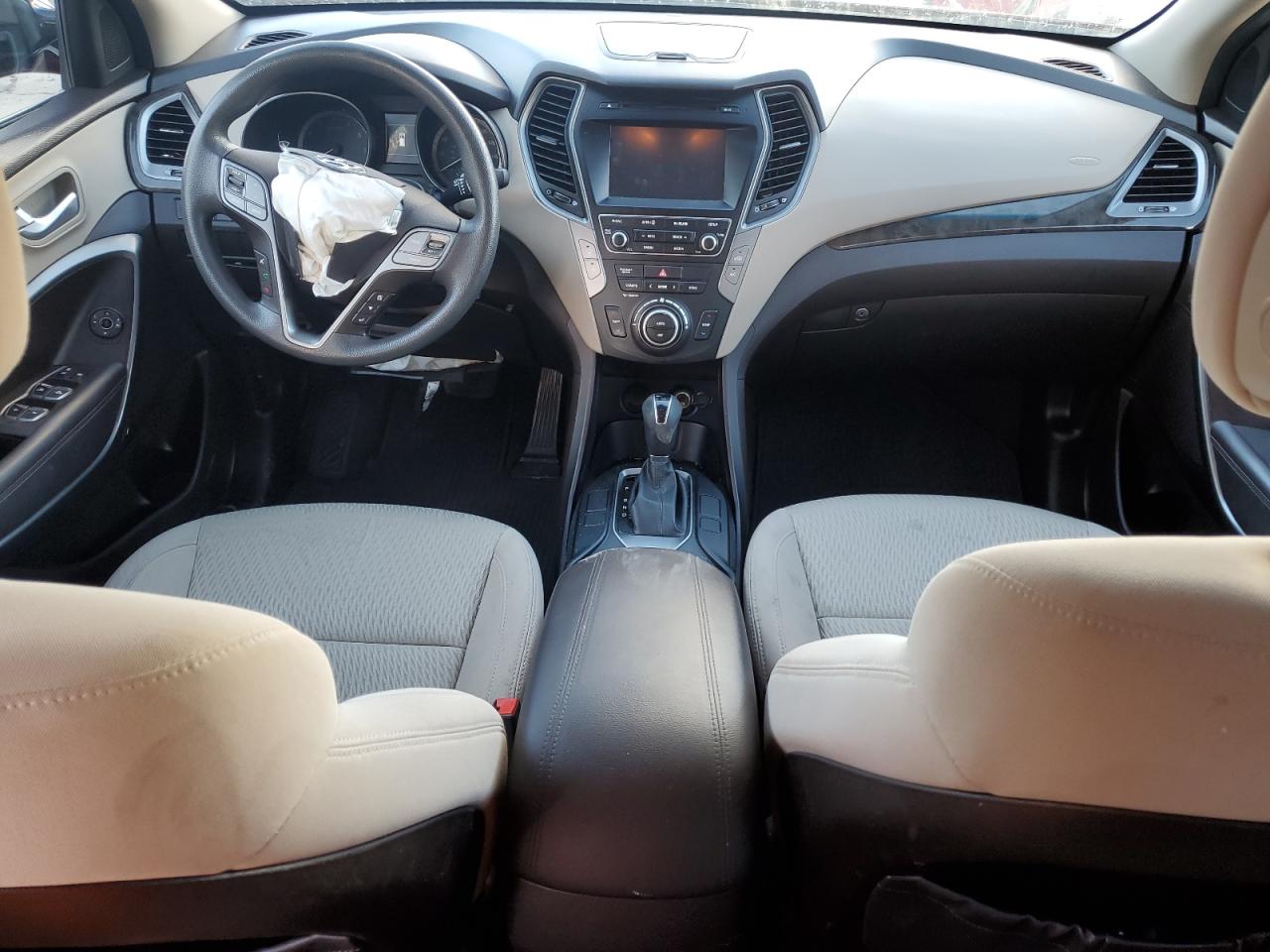 2017 Hyundai Santa Fe - Image 8