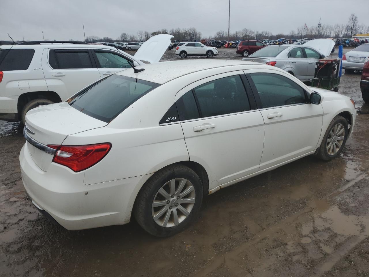2011 Chrysler 200 - Image 3