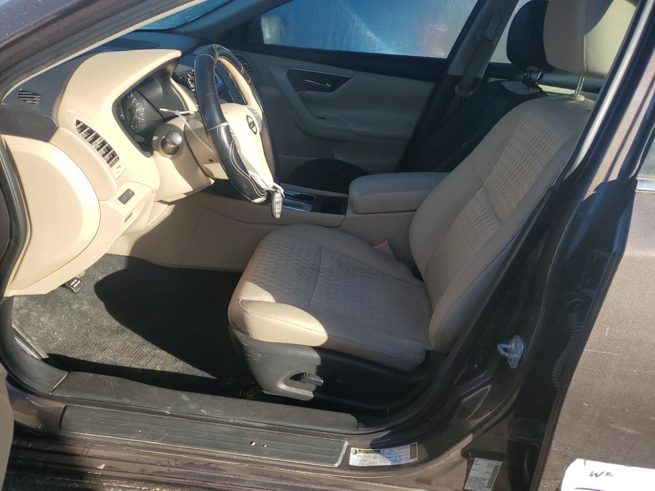 2016 Nissan Altima - Image 7