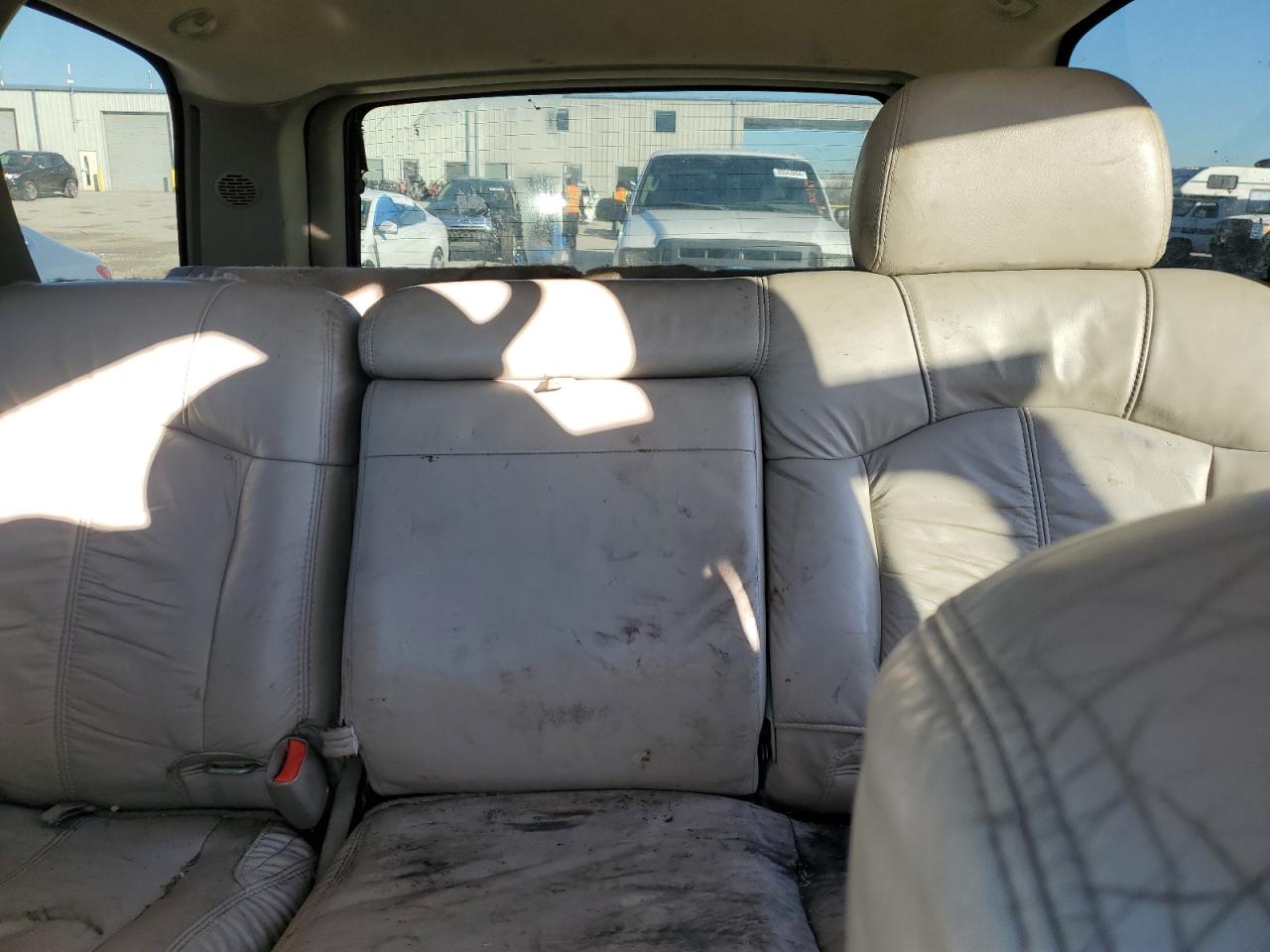 2002 Chevrolet Tahoe - Image 10