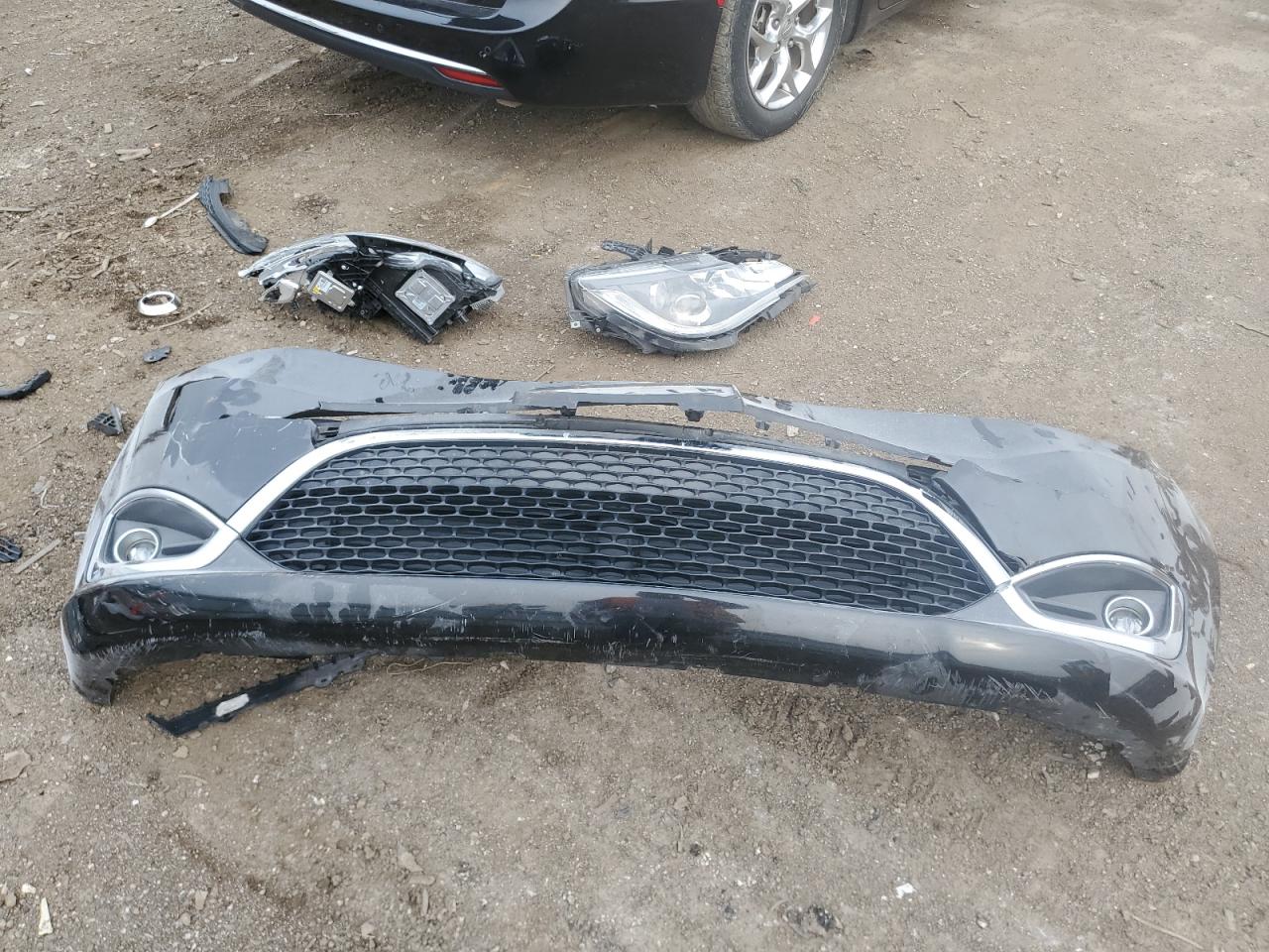 2017 Chrysler Pacifica - Image 13