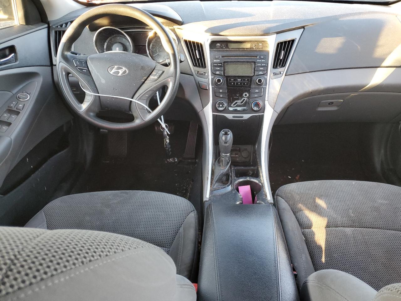 2013 Hyundai Sonata - Image 8