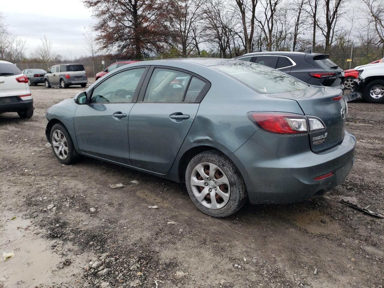 2013 Mazda 3 - Image 2