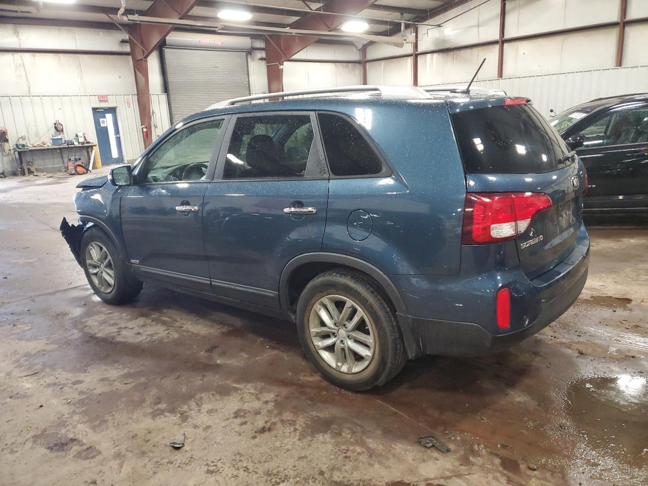 2015 Kia Sorento - Image 2